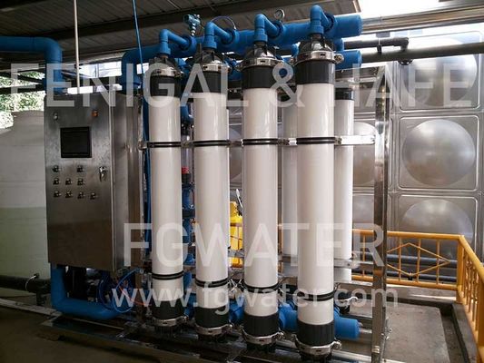 Het Systeem van het de Ultrafiltratiemembraan van waterpurifiier met Koolstoffilter 320TPD