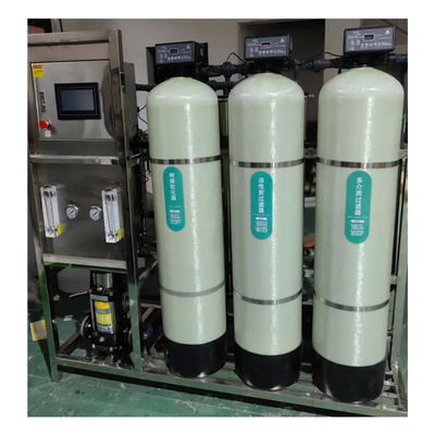 1TPH 2.1kW-380-415V 3xFRP Tanks Brackish water Omgekeerde osmose waterinstallatie