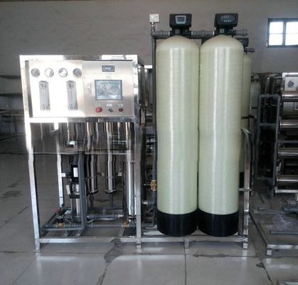 2TPH 3.0kW-380-415V 2xFRP Tanks Brachwater Omgekeerde osmose waterinstallatie