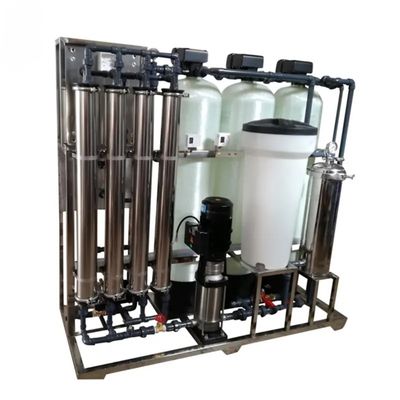 2TPH 3.0kW-380-415V 3xFRP Tanks Brackwater Omgekeerde osmose waterinstallatie
