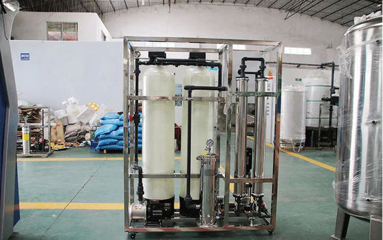 250L/H 1.7kW-380-415V 2xFRP Tanks Brak Water Omgekeerde Osmose Waterplant