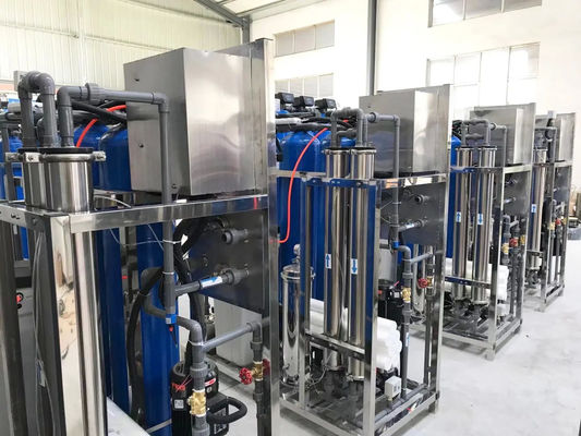 1.5TPH 3.0kW-380-415V 3xFRP Tanks Brackish Water Omgekeerde osmose waterinstallatie