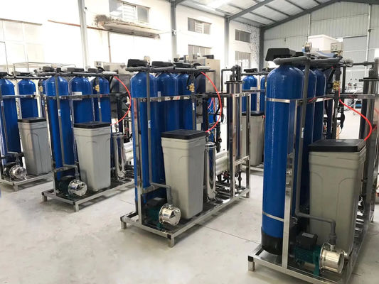 1.5TPH 3.0kW-380-415V 3xFRP Tanks Brackish Water Omgekeerde osmose waterinstallatie