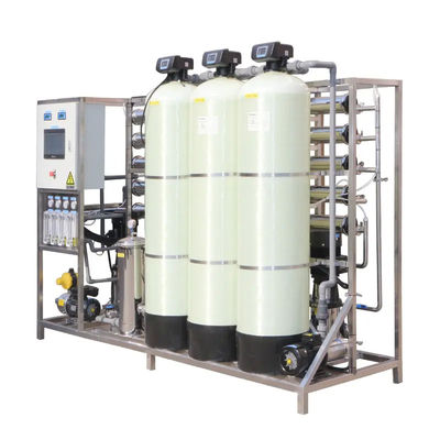 4TPH 5.5kW-380-415V 3xFRP-tanks Brachwater Omgekeerde osmose waterinstallatie