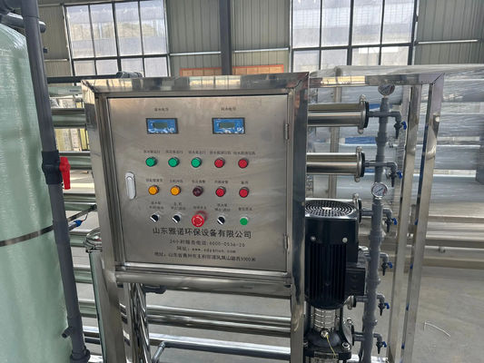 6TPH 7.9kW-380-415V 2xFRP Tanks Brackish water Omgekeerde osmose waterinstallatie