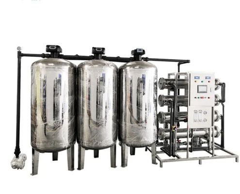 6TPH 7.9kW-380-415V 3xSS304 Tanks Zoutwater Omgekeerde Osmose Watercentrale