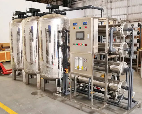 6TPH 7.9kW-380-415V 3xSS304 Tanks Zoutwater Omgekeerde Osmose Watercentrale