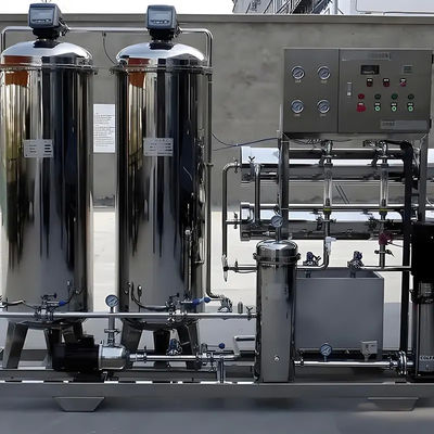 1TPH 2xSS304 Tanks Omgekeerde osmose waterinstallatie Voor commerciële RO zuivere waterbehandeling