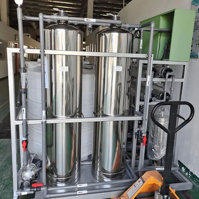 1TPH 2xSS304 Tanks Omgekeerde osmose waterinstallatie Voor commerciële RO zuivere waterbehandeling