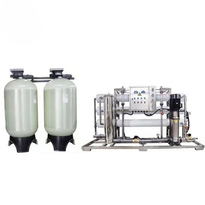 Hoogwaardige 5TPH FRP-tanks Industrieel omgekeerd osmose-systeem
