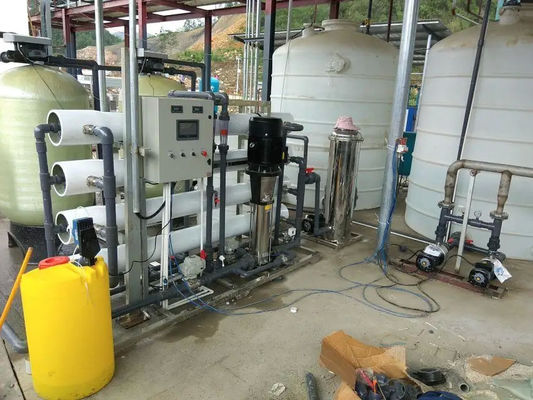6TPH 7,9kW FRP-tanks Zoutwater Omgekeerde osmose waterinstallatie