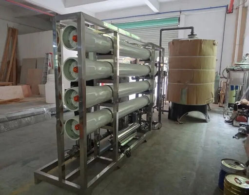 8TPH 14kW FRP tanks RO Industrial Auto Drinkwater Treatment Machine Met Operational Status Indicators