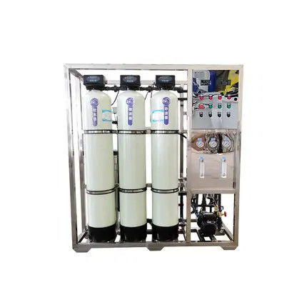 250L/H 1.7kW-380-415V 3xFRP Tanks Brak Water Omgekeerde Osmose Waterplant