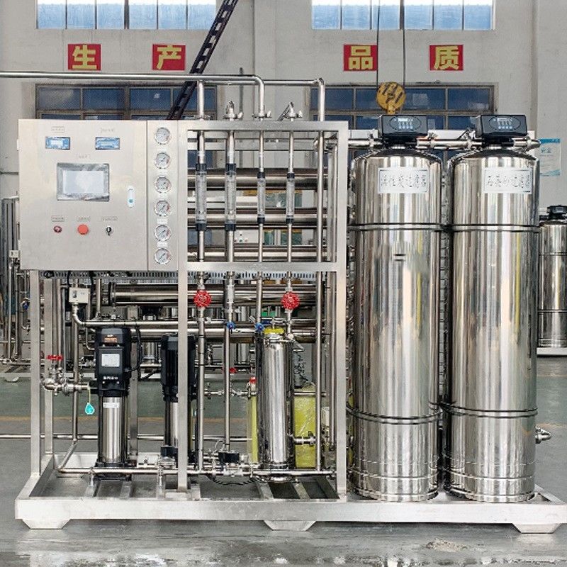 1.5TPH 3.0kW-380-415V 2xSS304 Tanks Brachwater Omgekeerde osmose waterinstallatie
